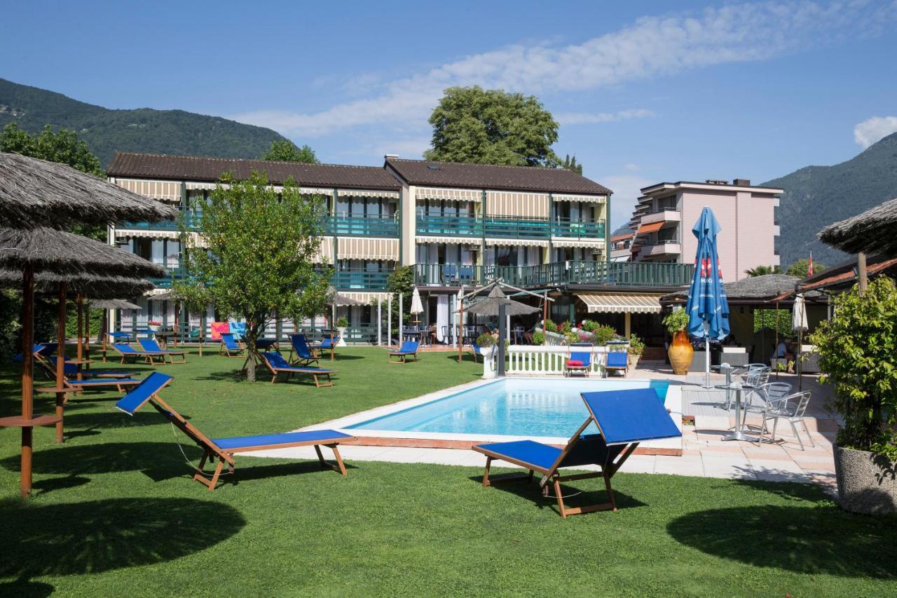 Tiziana 3*